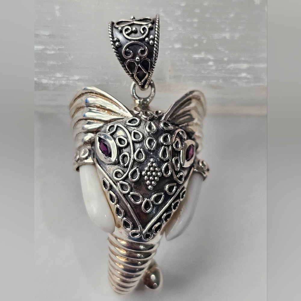Sterling Elephant Amethyst Eyes  Pendant. NEW. 4cm. SI, INDIA. Bohemian